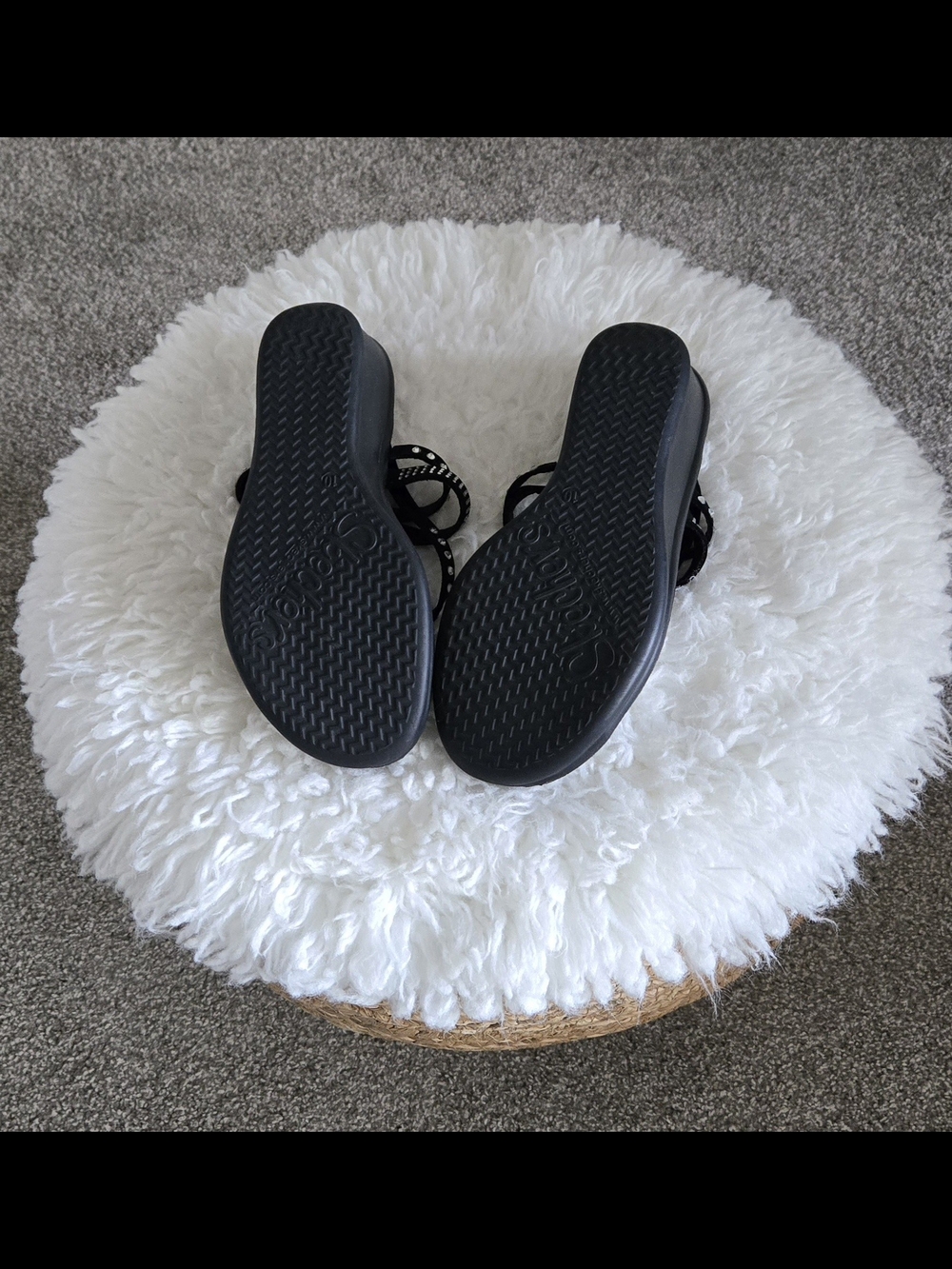 Skechers Black Rhinestone Wedge Thong Sandals - Size 9 - Picture 6 of 9
